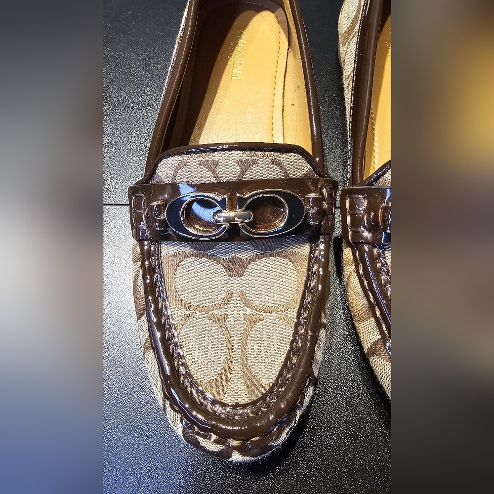 COACH WOMEN’S TAN FORTUNATA MONOGRAM JACQUARD HORSEBIT LOAFERS SIZE 7 - Picture 5 of 14
